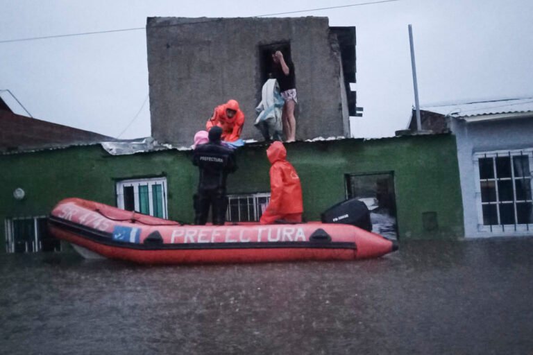 Qué significa la alerta roja en Buenos Aires y cómo actuar ante ella 7 Qué significa la alerta roja en Buenos Aires y cómo actuar ante ella