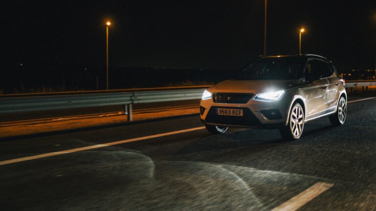 Es obligatorio llevar las luces del auto encendidas durante el día 4 Es obligatorio llevar las luces del auto encendidas durante el día