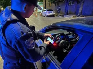 auto detenido por control vial policial