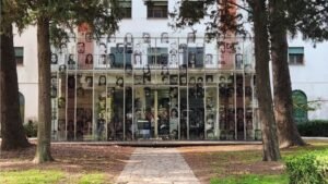 entrada principal museo sitio de memoria esma