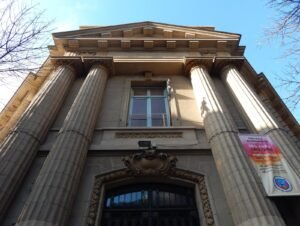 fachada teatro don bosco ramos mejia