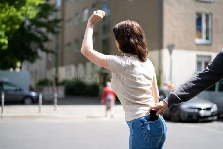 Qué pena establece el Código Penal Argentino para el hurto simple