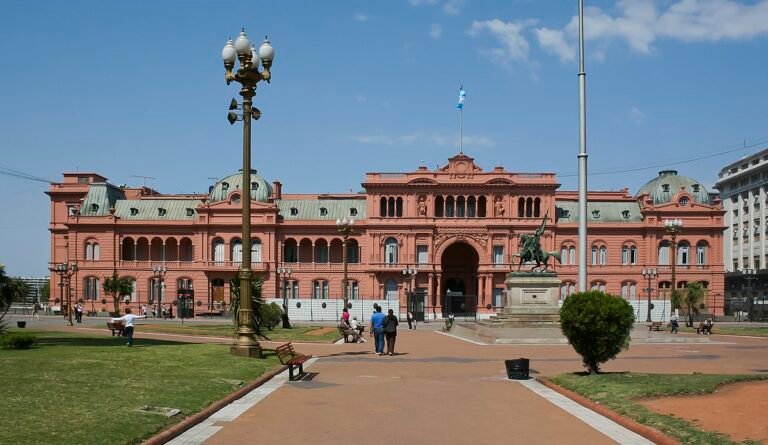 Quién es el jefe de gobierno de Buenos Aires y cuáles son sus funciones 2 palacio municipal de buenos aires vista exterior