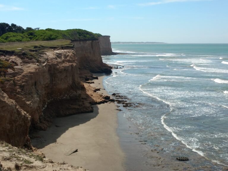 Qué actividades se pueden hacer en Playa Los Acantilados de Mar del Plata 4 Qué actividades se pueden hacer en Playa Los Acantilados de Mar del Plata