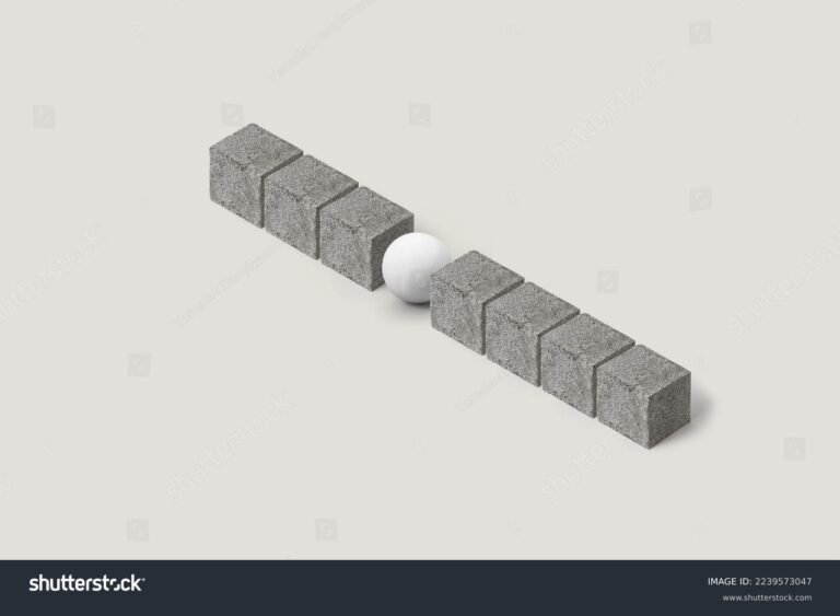 varias tarjetas sube apiladas sobre fondo neutro