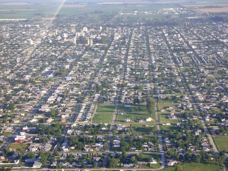 Cuántos habitantes tiene la ciudad de Santa Fe según el último censo 2 vista aerea ciudad santa fe poblacion urbana